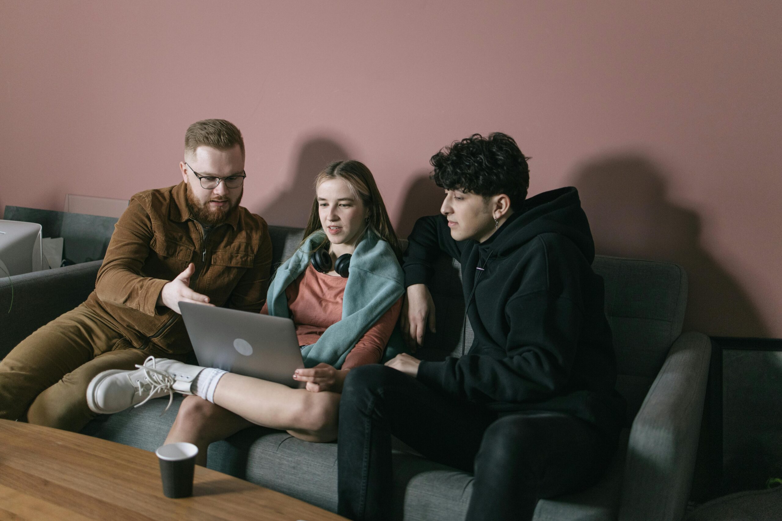 How Vision and Timing Built a Giant: The Untold Story of Strategic Growth